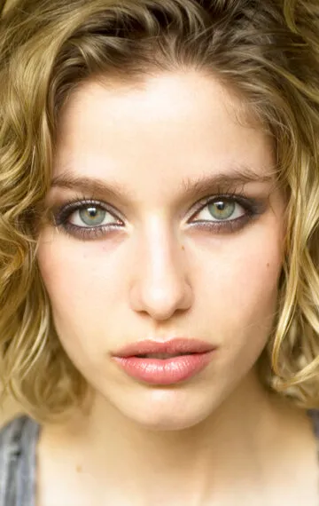 Фотография актёра Эвалена Мари