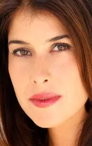 Фотография актёра Кризия Байос