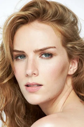 Фотография актёра Шарлотта Кирк