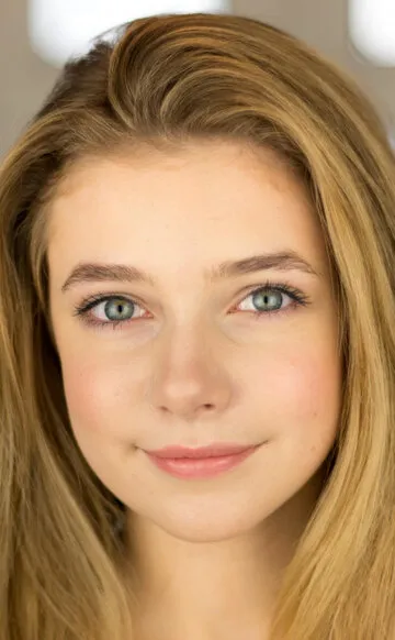 Фотография актёра Элинор Уортингтон-Кокс