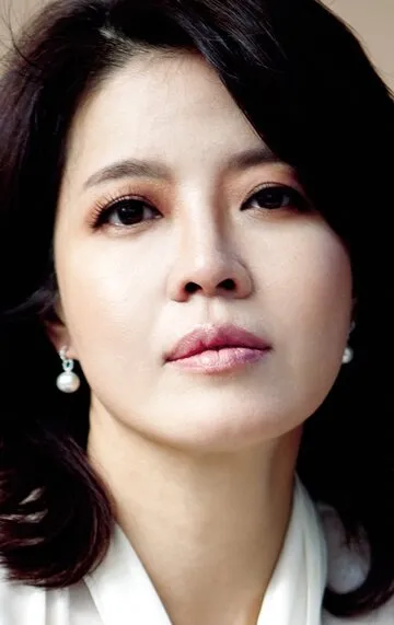 Фотография актёра Ким Ё-джин