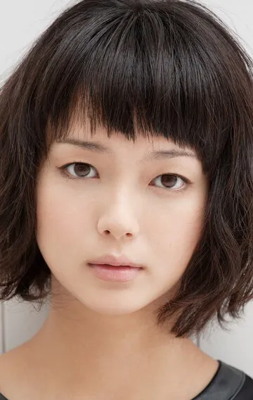 Фотография актёра Микако Табэ