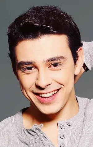 Фотография актёра Алихан Араси