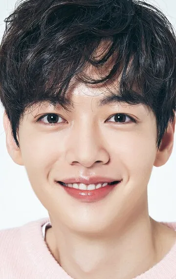 Фотография актёра Ким Сон-ун