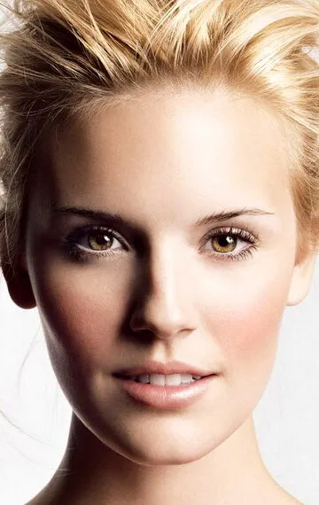 Фотография актёра Мэгги Грэйс