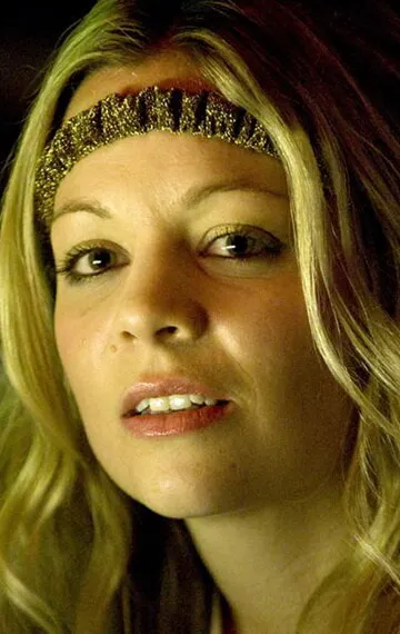 Фотография актёра Фиона Баттон