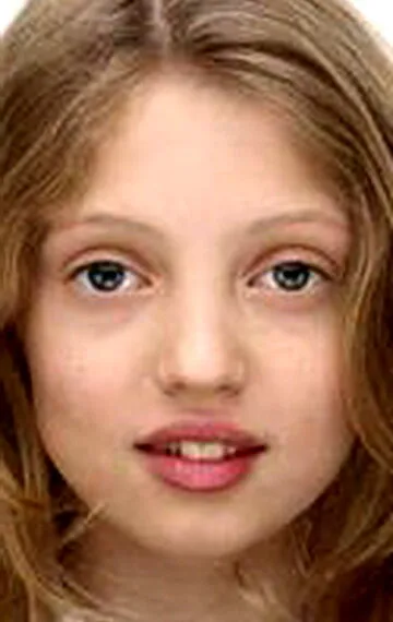 Фотография актёра Амелия Кларксон