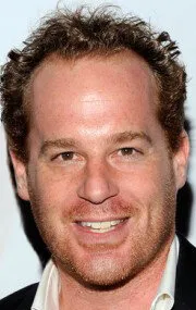 Фотография актёра Адам Джеймс