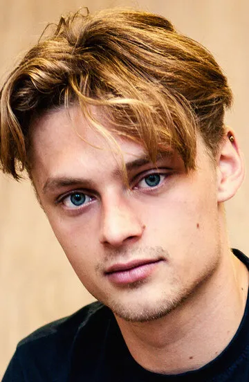 Фотография актёра Йонас Смулдерс