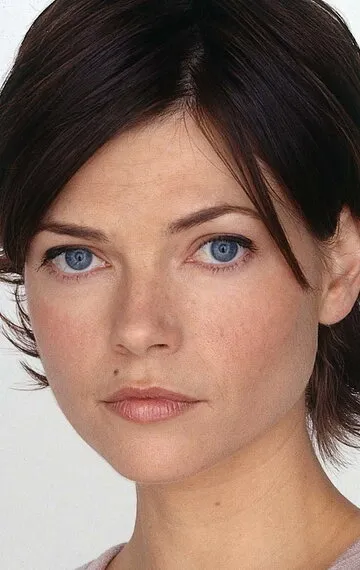 Фотография актёра Николь де Бур