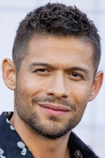 Фотография актёра Дэвид Кастанеда