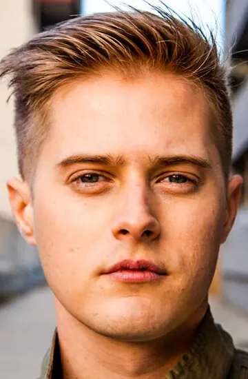 Фотография актёра Лукас Грабил