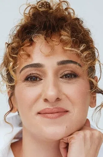 Фотография актёра Дерья Карадаш