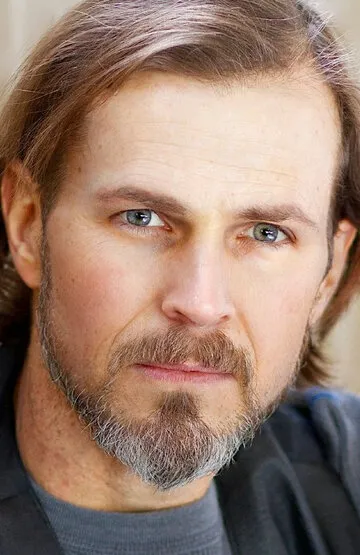 Фотография актёра Том Земброд