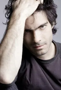 Фотография актёра Освальдо Бенавидес