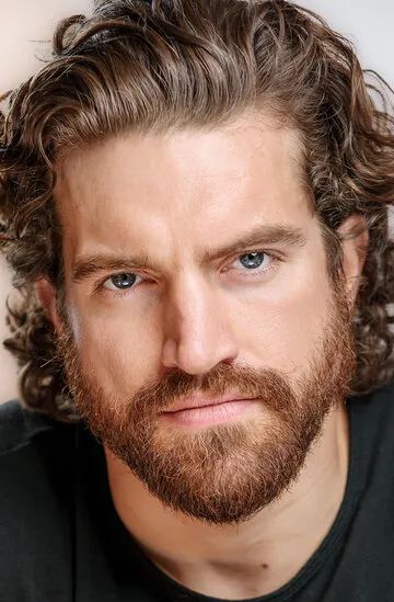 Фотография актёра Дэниэл Консидайн