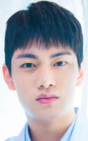 Фотография актёра Рю И-хён