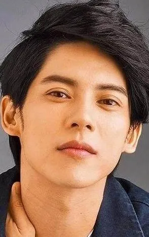 Фотография актёра Чэнь Байжун