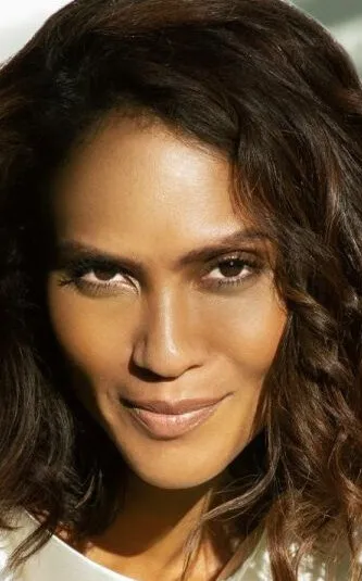 Фотография актёра Лесли-Энн Брандт