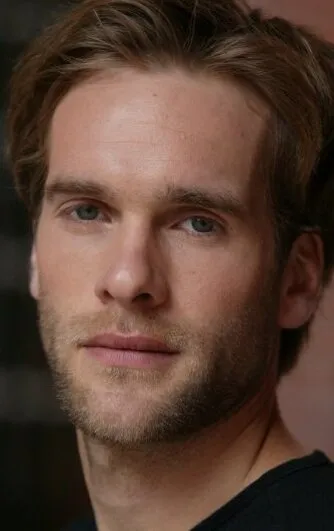Фотография актёра Матис Ландвер