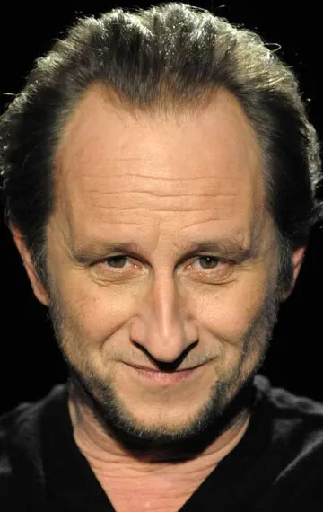 Фотография актёра Бенуа Пульворд