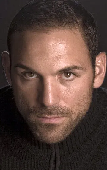 Фотография актёра Ной Дэнби