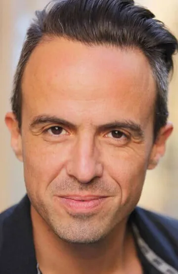 Фотография актёра Иву Канелаш