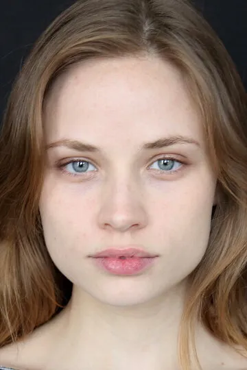 Фотография актёра Макензи Ли