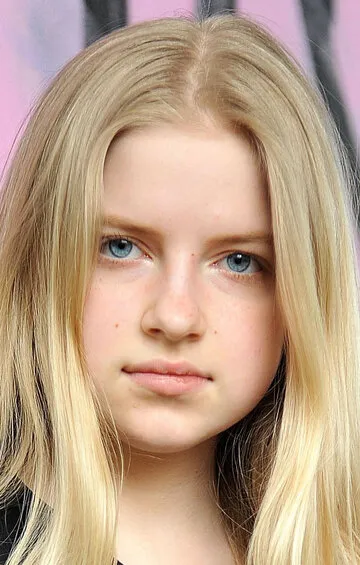 Фотография актёра Эмилия Пиеске