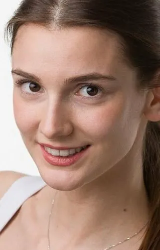 Фотография актёра Аслы Сюмен