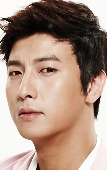 Фотография актёра Пак Кон-хён