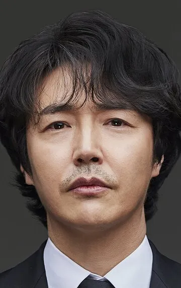 Фотография актёра Юн Сан-хён