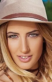 Фотография актёра Ферзан Хекимоглу