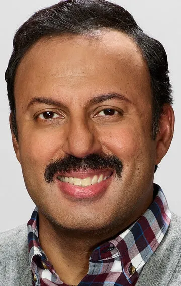 Фотография актёра Ризван Манжи