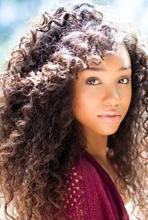 Фотография актёра Дженнея Уолтон