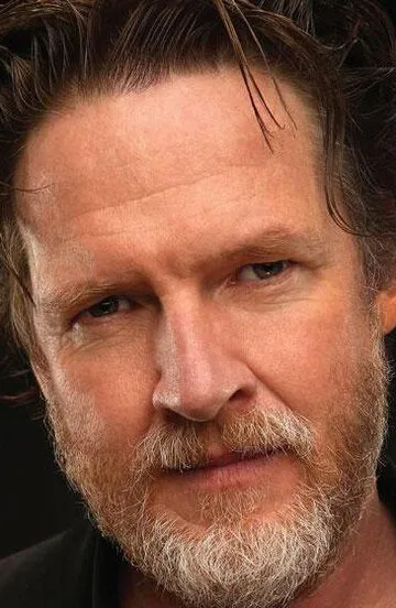 Фотография актёра Донал Лог