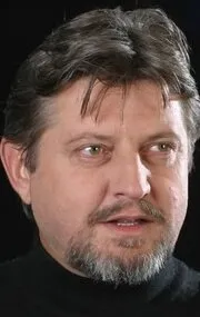 Фотография актёра Ади Карауляну