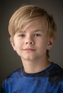 Фотография актёра Уайатт Уолтер