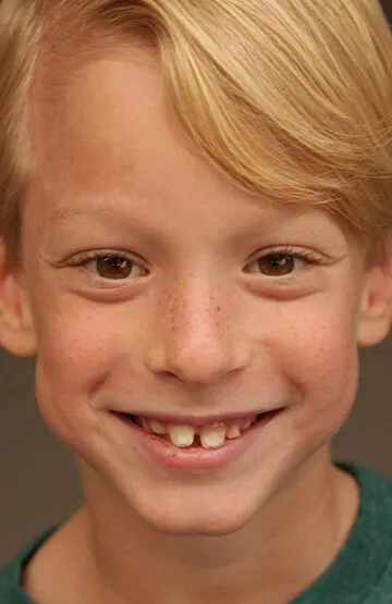 Фотография актёра Ивэн Агос