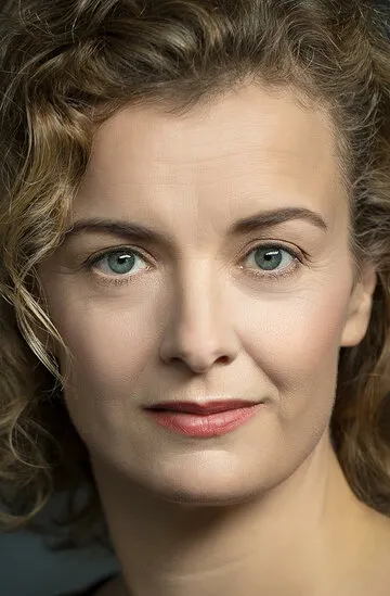 Фотография актёра Люси Расселл