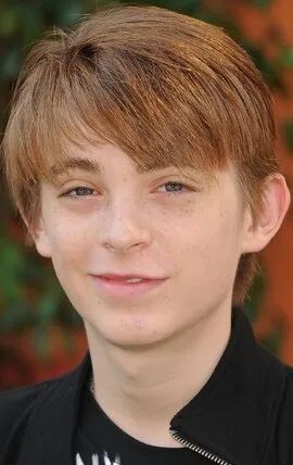 Фотография актёра Дилан Райли Снайдер