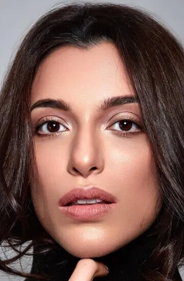 Фотография актёра Майа Сетхна