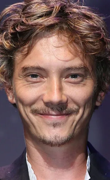 Фотография актёра Сванн Арло