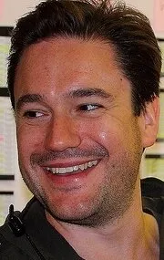 Фотография актёра Руфус Джонс