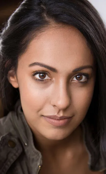Фотография актёра Ясмин Кассим