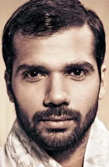 Фотография актёра Нил Бхупалам