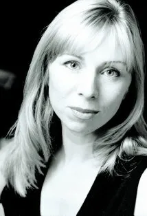 Фотография актёра Кэролин Эдейр