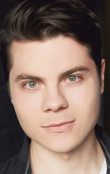 Фотография актёра Аттикус Митчелл