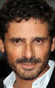 Фотография актёра Паскаль Эльбе