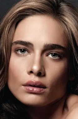 Фотография актёра Мюге Боз